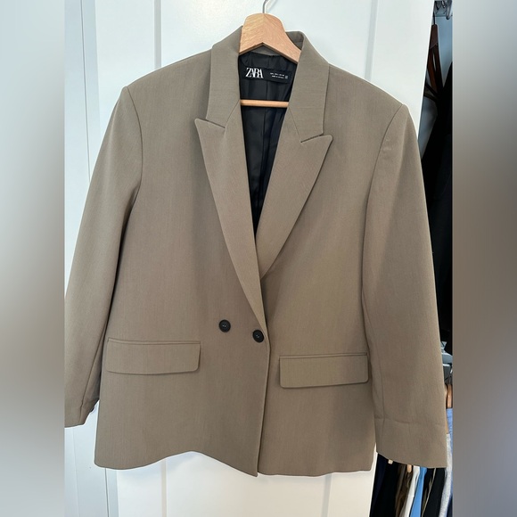 Zara - Oversized Double Breasted Blazer - Picture 2 of 5